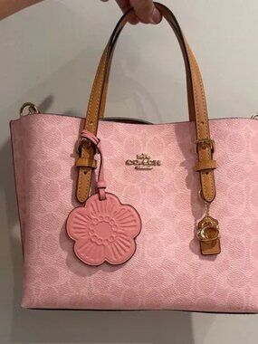 Coach🌸 Mollie Tote Bag 25 In Signature Canvas With Charms Gold/Powder Pink CER2